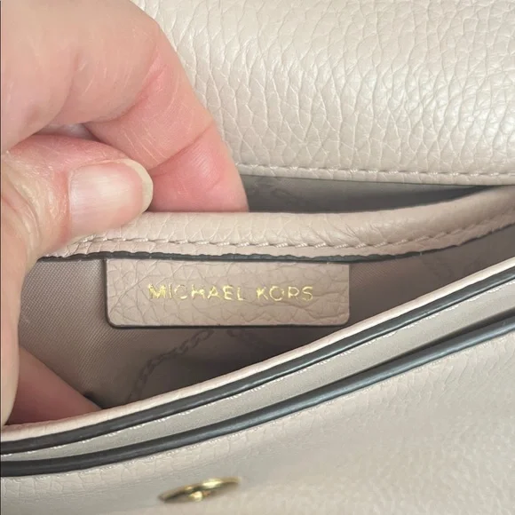 EUC Michael Kors Blush Pink Leather Crossbody Bag - Picture 11 of 16